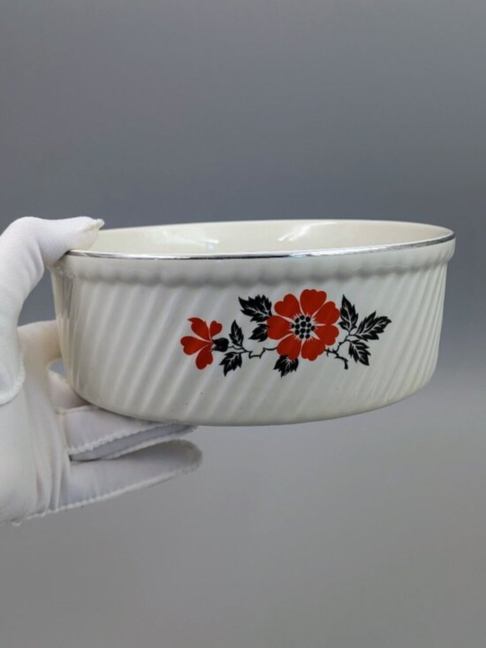 Vintage Hall China Red Poppy 7.5" Casserole Dish | Open Baker